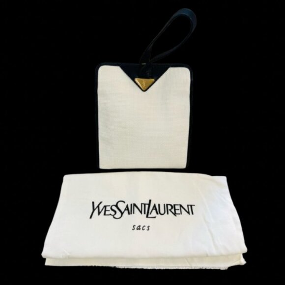 Yves Saint Laurent (YSL) Triangle Plate Cassandra Handle Bag w/COA and dust bag - Picture 2 of 10